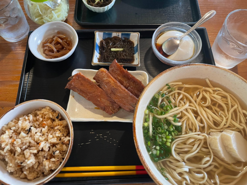 しむじょうの沖縄そば